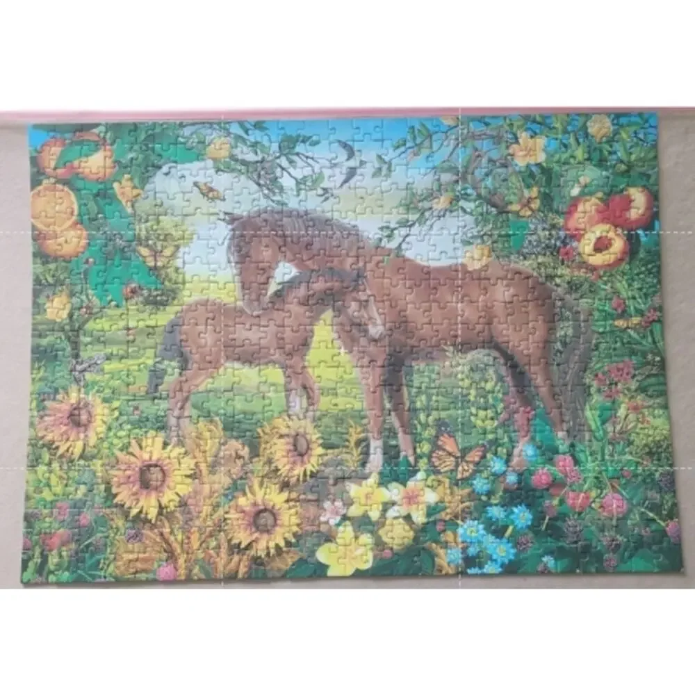 Master Pieces Puzzle Glow In The Dark Hidden Images Neighs & Nuzzles 500pc